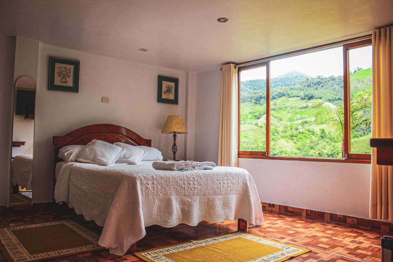 Pozuzo Albergue Turistico Gstir المظهر الخارجي الصورة
